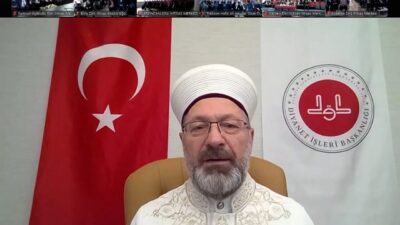 Diyanet İşleri Başkanı Ali Erbaş, Diyanet Akademisi'nde verilen eğitimlerin sadece