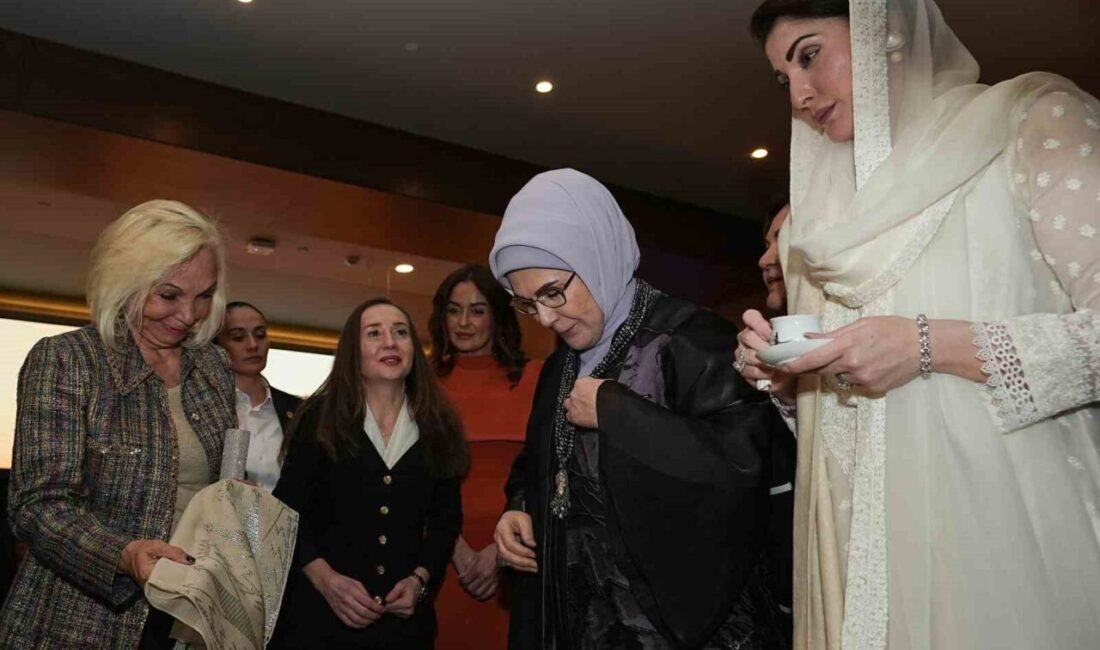 Emine Erdoğan, 4. Antalya Diplomasi Forumu'na katılan lider eşleriyle "Anadolu"