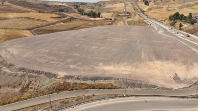 Etimesgutlular, Erdal Beşikçioğlu'na büyük tepki gösterdi. Tır parkı projesine karşı