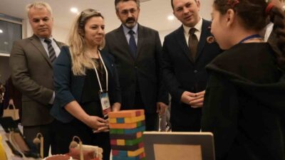 Düzce Bilim Merkezi'nin ev sahipliğinde düzenlenen '2025 Düzce STEM Fest'