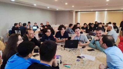 YEĞİTEK'in düzenlediği GençTek Projesi kapsamında Bilişim Hukuku ve Güvenli İnternet