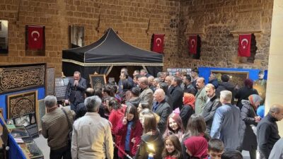 Beypazarı'nda düzenlenen Hadimü’l Haremeyn sergisinde İslam dünyasının kutsal emanetleri sergileniyor.