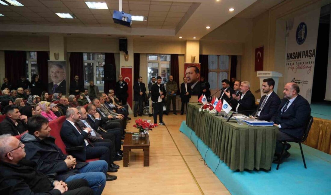 Hasanpaşa kentsel dönüşüm projesi ile ilgili vatandaşlara bilgilendirme yapıldı Çorum Belediyesi'nin Gülabibey Mahallesi'ndeki