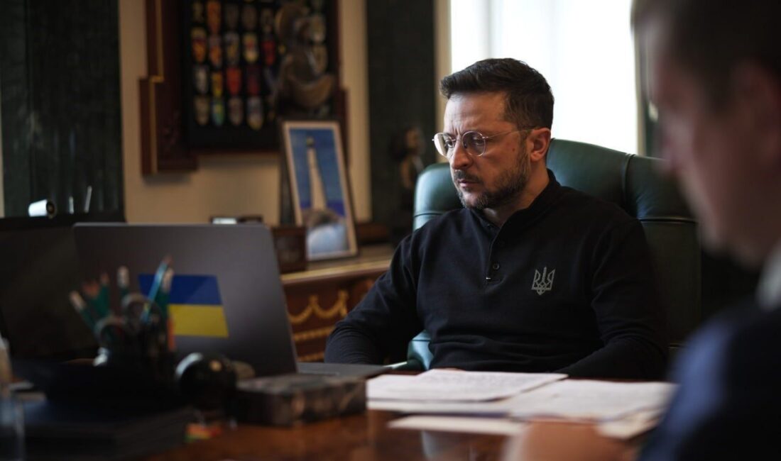 Ukrayna Devlet Başkanı Zelenskiy, İngiltere'ye yapacakları ziyaretle koşulsuz ateşkes ve