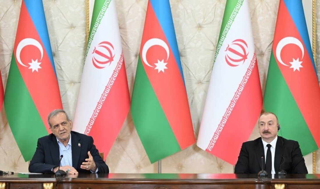 İran Cumhurbaşkanı Mesud Pezeşkiyan, Azerbaycan Cumhurbaşkanı İlham Aliyev ile bir