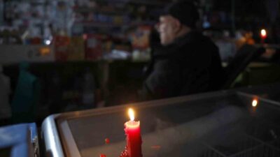 İspanya'da yaşanan elektrik kesintisi nedeniyle OHAL ilan edildi. Reaktörlerin güvenli