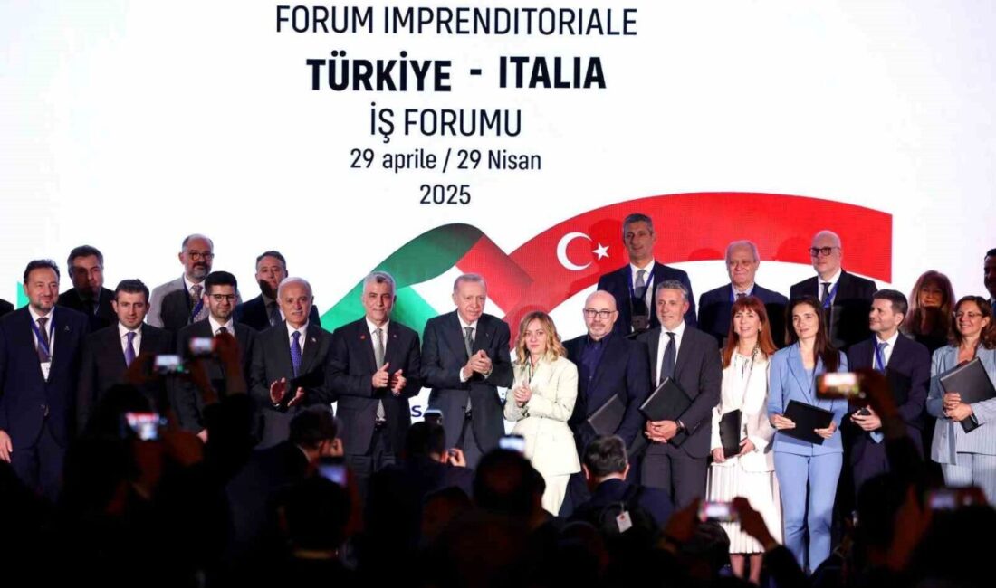 İtalya Başbakanı Giorgia Meloni,