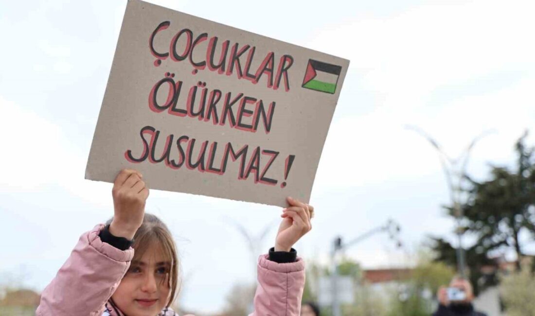 Kırşehir’de İsrail’in Filistin saldırıları protesto edildi Kırşehir'de sivil toplum kuruluşları
