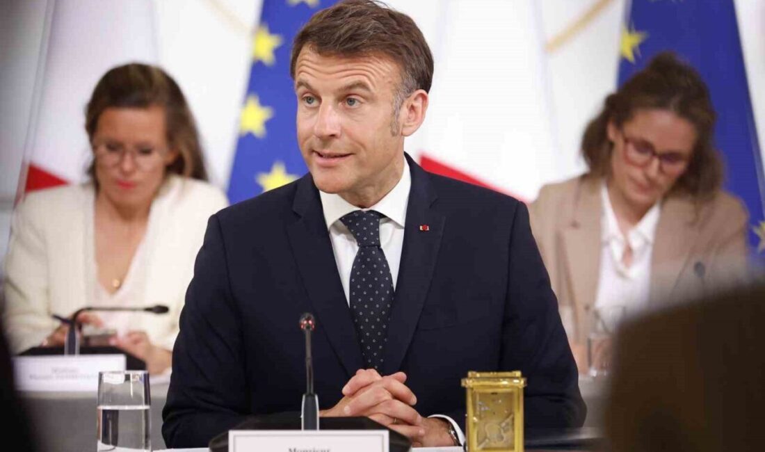 Fransa Cumhurbaşkanı Macron, ABD Başkanı Trump'ın AB'ye açıkladığı gümrük vergilerini