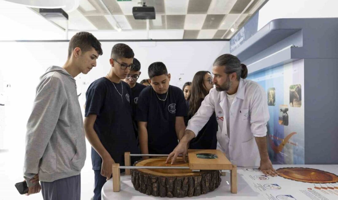 Mersin Büyükşehir Belediyesi, 'Uluslararası Mersin Çocuk Festivali'nde yerli ve yabancı