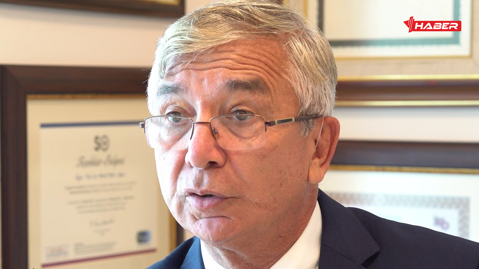 mesut hakkı caşın görevi nedir