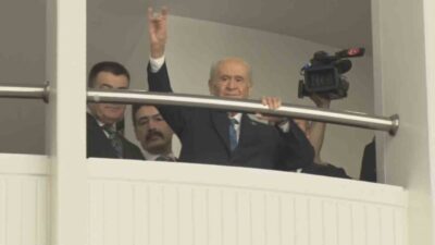 MHP Genel Başkanı Devlet Bahçeli, MHP Genel Merkezi'nde göreve başladı.