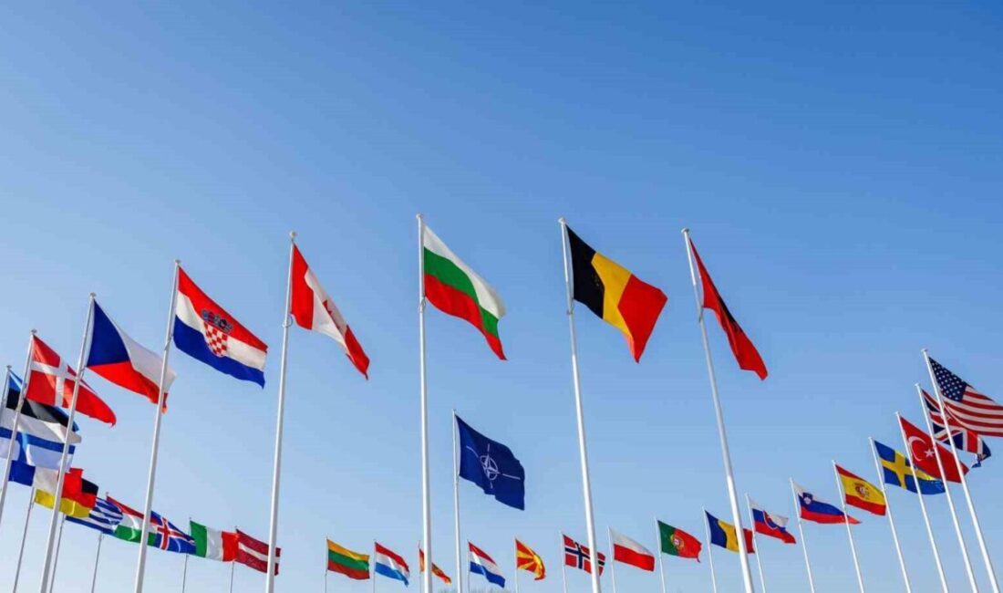 NATO dışişleri bakanları, Brüksel'de toplanarak acil güvenlik konuları ve Haziran'daki