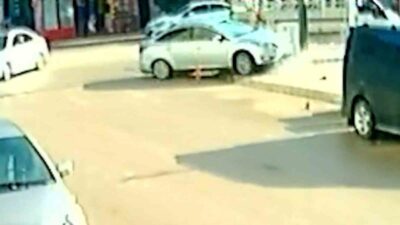 Çorum'da Zile Caddesi İmam Hatip Kavşağı'nda meydana gelen kazada A.Y.