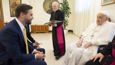 ABD Başkan Yardımcısı J.D. Vance, Paskalya Bayramı dolayısıyla Papa Francis'le