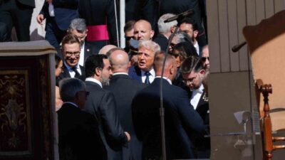 Papa Franciscus'un cenaze töreni, dünya liderlerinin katılımıyla gerçekleşti. Aziz Petrus
