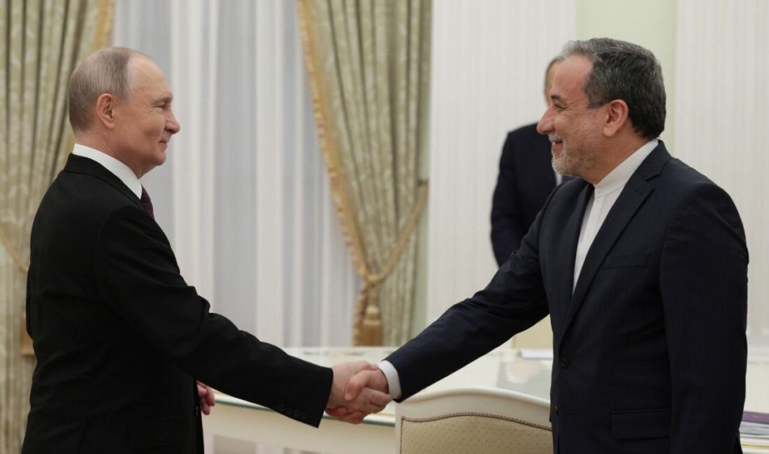 Rusya Devlet Başkanı Putin, İran Dışişleri Bakanı Arakçi ile Moskova'da