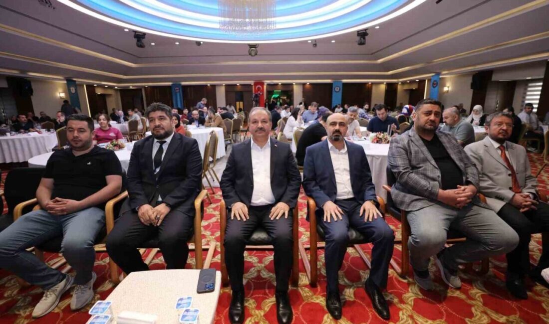 Sağlık-Sen Genel Başkanı Mahmut Faruk Doğan, sendikalara birlik çağrısında bulunarak,