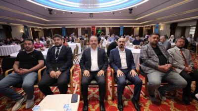 Sağlık-Sen Genel Başkanı Mahmut Faruk Doğan, sendikalara birlik çağrısında bulunarak,