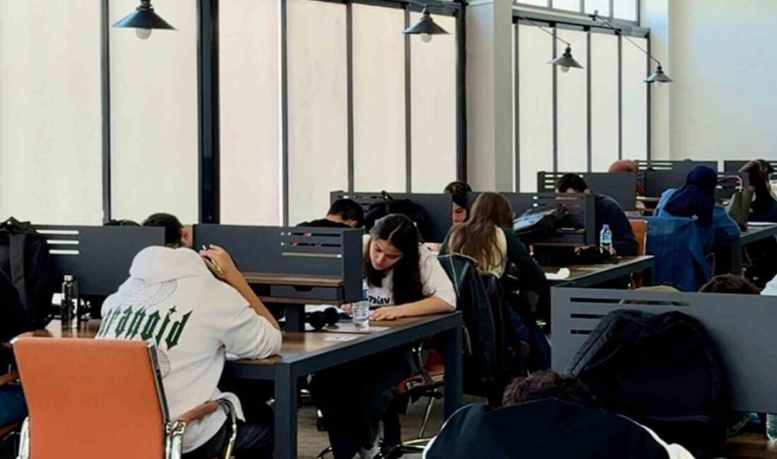 Sincan Belediyesi, öğrencilere ücretsiz TYT Deneme Sınavı sunarak sınav deneyimlerini