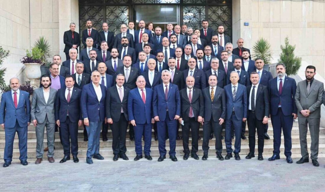 Ticaret Bakanı Ömer Bolat, Suriye ziyaretinde özel sektör temsilcileri ile