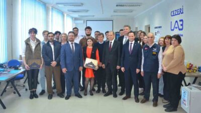 TİKA'nın Moldova Devlet Üniversitesi'nde başlattığı Cezeri Laboratuvarı projesi gençlere teknolojiye