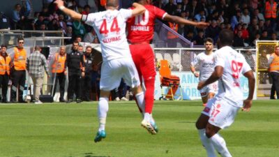 Trendyol 1. Lig'de oynanan maçta Ankara Keçiörengücü, Ümraniyespor'a 1-0 mağlup