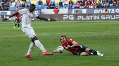 Gençlerbirliği, Trendyol 1. Lig'de Ümraniyespor'u 2-1 mağlup ederken maçta heyecan