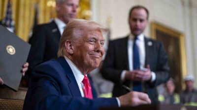 ABD Başkanı Trump, Çin'e uygulanan gümrük vergisini yüzde 125'e yükselttiğini