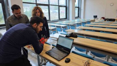 Zonguldaklı mühendislik öğrencileri, işitme ve konuşma engelli bireyler için "Elitişim"