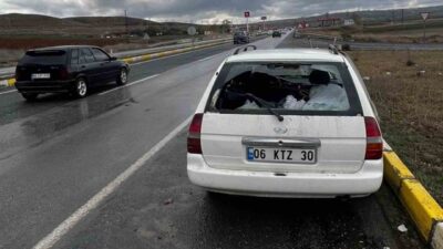Kırıkkale’de yağmur nedeniyle meydana gelen zincirleme trafik kazasında 3 araç