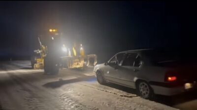 Yozgat'ta beklenmedik şekilde yağan kar sonrası İl Özel İdare ekipleri,