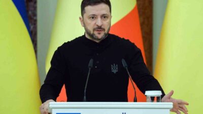 Ukrayna Devlet Başkanı Zelenskiy, Rusya ile ateşkes sonrası masaya oturmaya