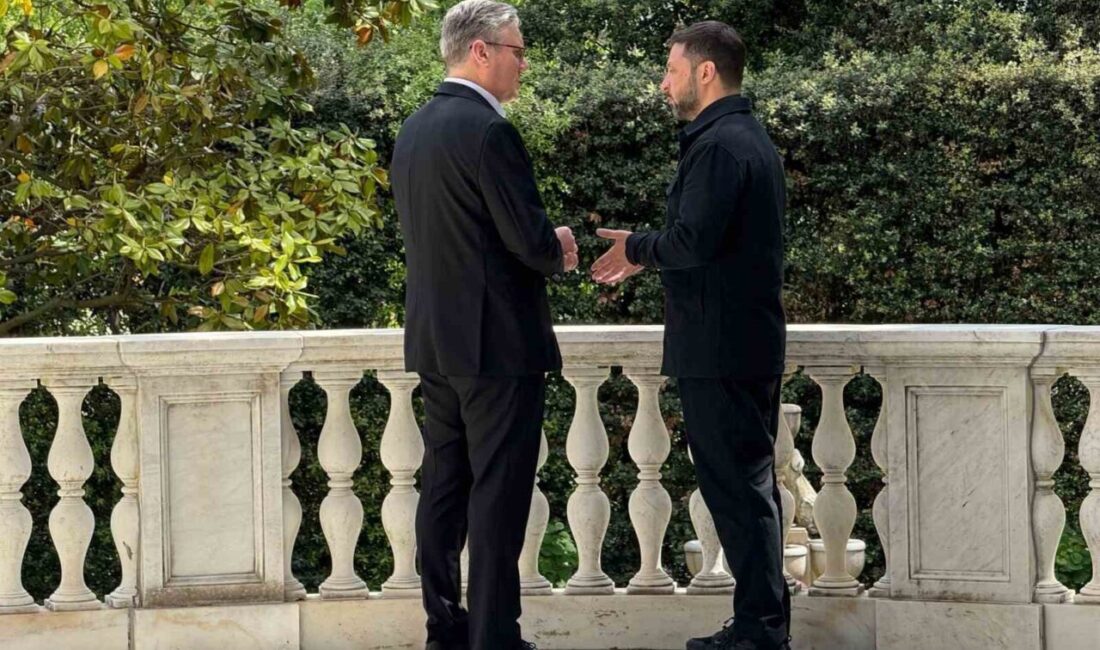 Ukrayna Devlet Başkanı Zelenskiy, İngiltere Başbakanı Starmer'la Roma'da ateşkes ve