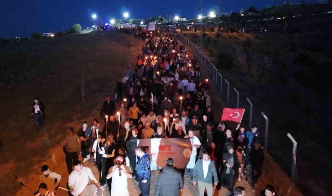 1744 rakımlı Dinek Dağı’nda 19 Mayıs coşkusu