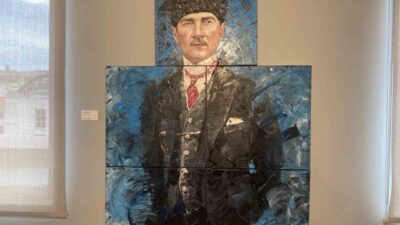 Emirhan Bıçakçı’nın ‘Atatürk Portreleri’ sergisi Ankara’daki İktisadi Bağımsızlık Müzesi’nde ziyarete