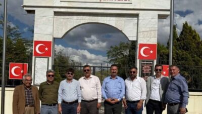 Yozgatlı Dernekler Federasyonu Yönetim Kurulu Üyeleri, Yerköy ilçesinde bulunan şehitliği