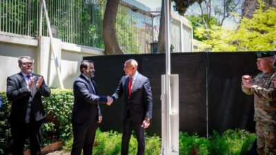 ABD Suriye Özel Temsilcisi Thomas Barrack, 2012'de kapatılan ABD Büyükelçiliği'nde