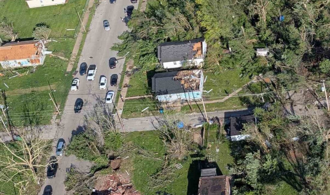 ABD'de yaşanan fırtına ve hortum felaketi sonucunda, Kentucky'de 14, Missouri'de