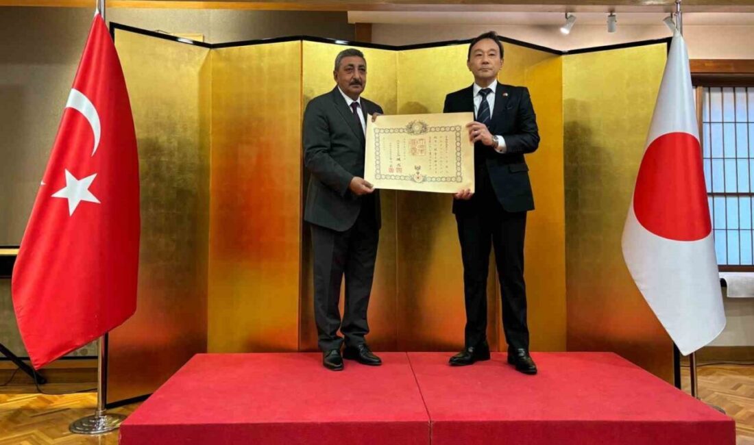Japonya İmparatorluk Nişanı, 2011 Japonya depremi sonrası yardım götüren Afad