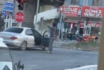 Yozgat'ta alkollü bir kişi, Sarıkaya ilçesinde trafiği tehlikeye atacak ilginç