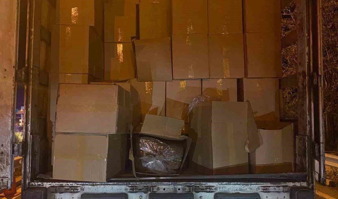 Ankara’da 11 ton kaçak tütün ele geçirildi Ankara'da tır aramasında 9