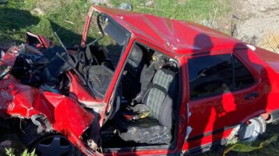 Ankara'nın Beypazarı ilçesinde Fiat Tofaş marka otomobilin şarampole devrilmesi sonucu