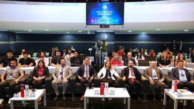 Ankara Sanayi Odası'nın düzenlediği 'İkinci Yüzyılda Oyun Paneli', dijital oyun
