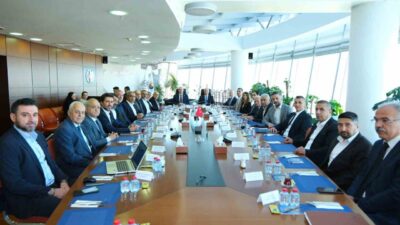 ASO'nun ev sahipliğinde gerçekleşen toplantıda, sektörün güçlenmesi ve rekabetçi yapısının