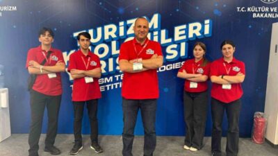 Aydın Ortaklar Fen Lisesi ve Aydın Sosyal Bilimler Lisesi öğrencileri,