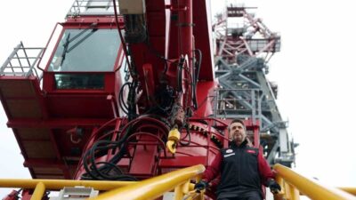 Enerji ve Tabii Kaynaklar Bakanı Alparslan Bayraktar, Karadeniz'de faaliyet gösteren