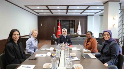 Aile ve Sosyal Hizmetler Bakanı Mahinur Özdemir Göktaş, sosyal medya
