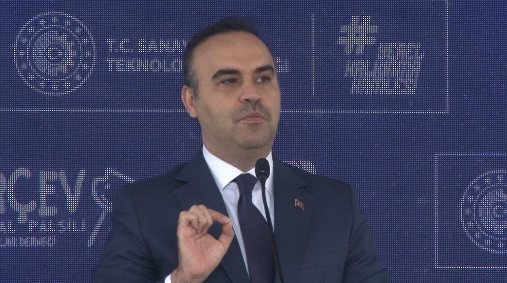 Sanayi ve Teknoloji Bakanı Mehmet Fatih Kacır, ortopedik cihazlar için