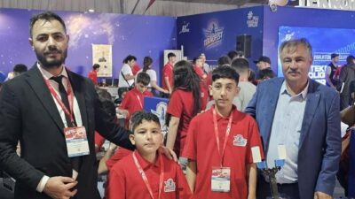 Sezayi Pütün, Beyağaçlı öğrencileri KKTC TEKNOFEST'te yalnız bırakmadı. Öğrencilere destek